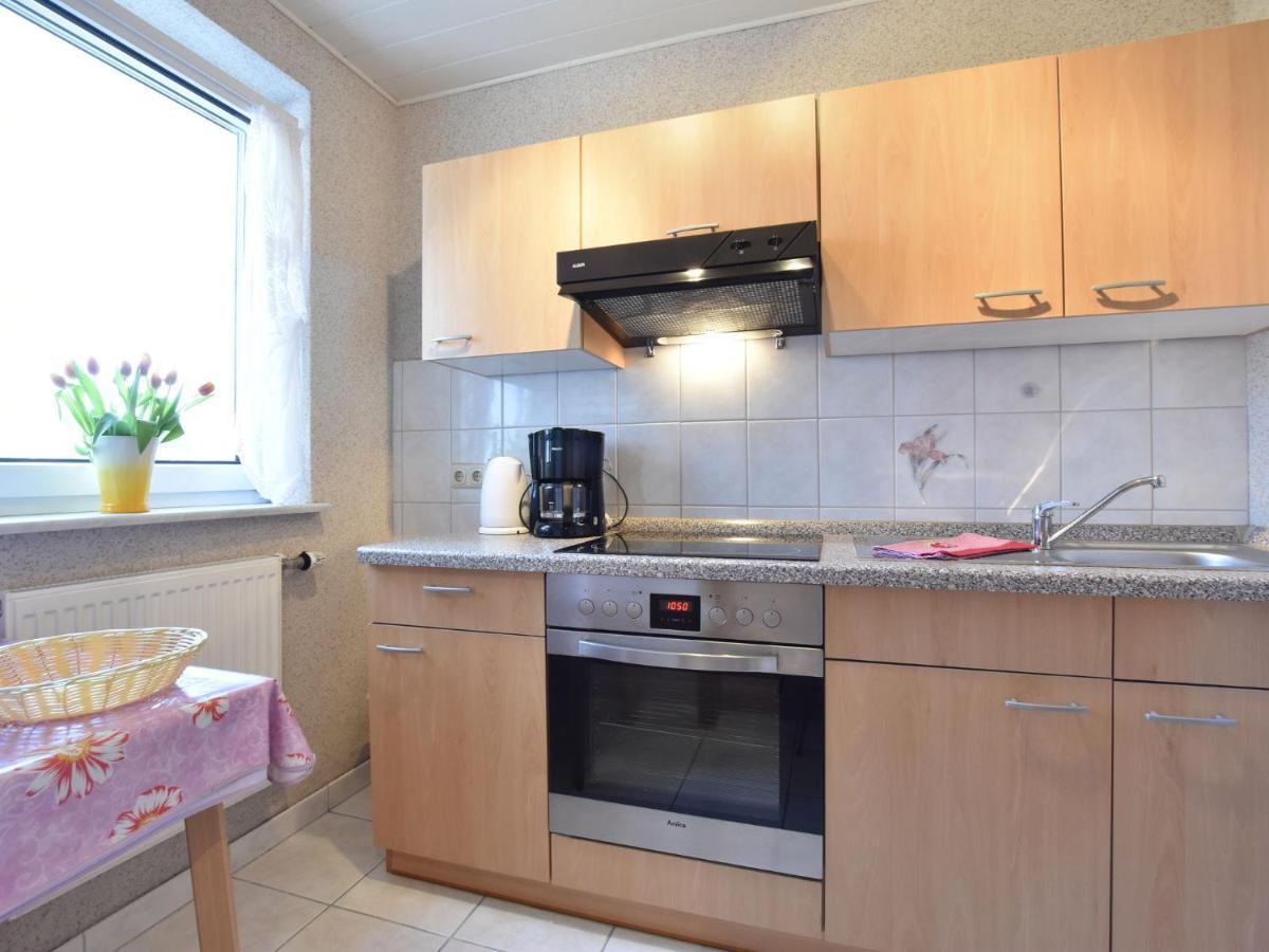 Apartment With Terrace In Warnkenhagen Warnkenhagen  Chambre photo